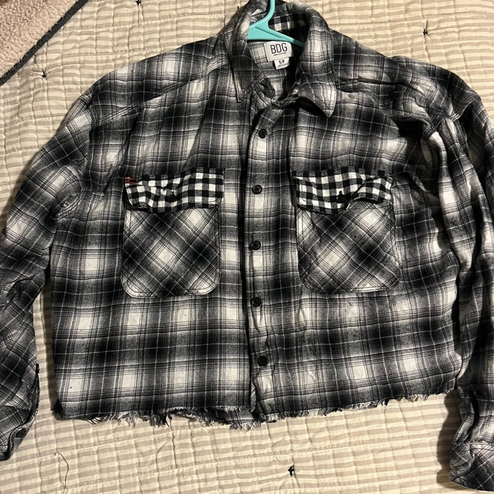 Urban cropped flannel